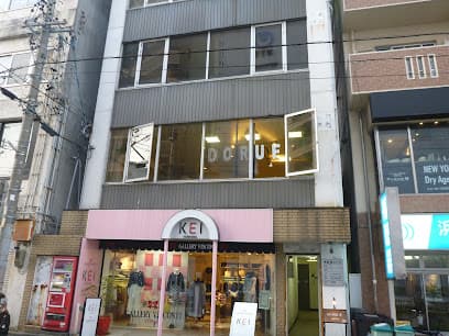 ドルフ